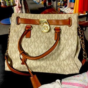 Cream, Michael Kors tote bag